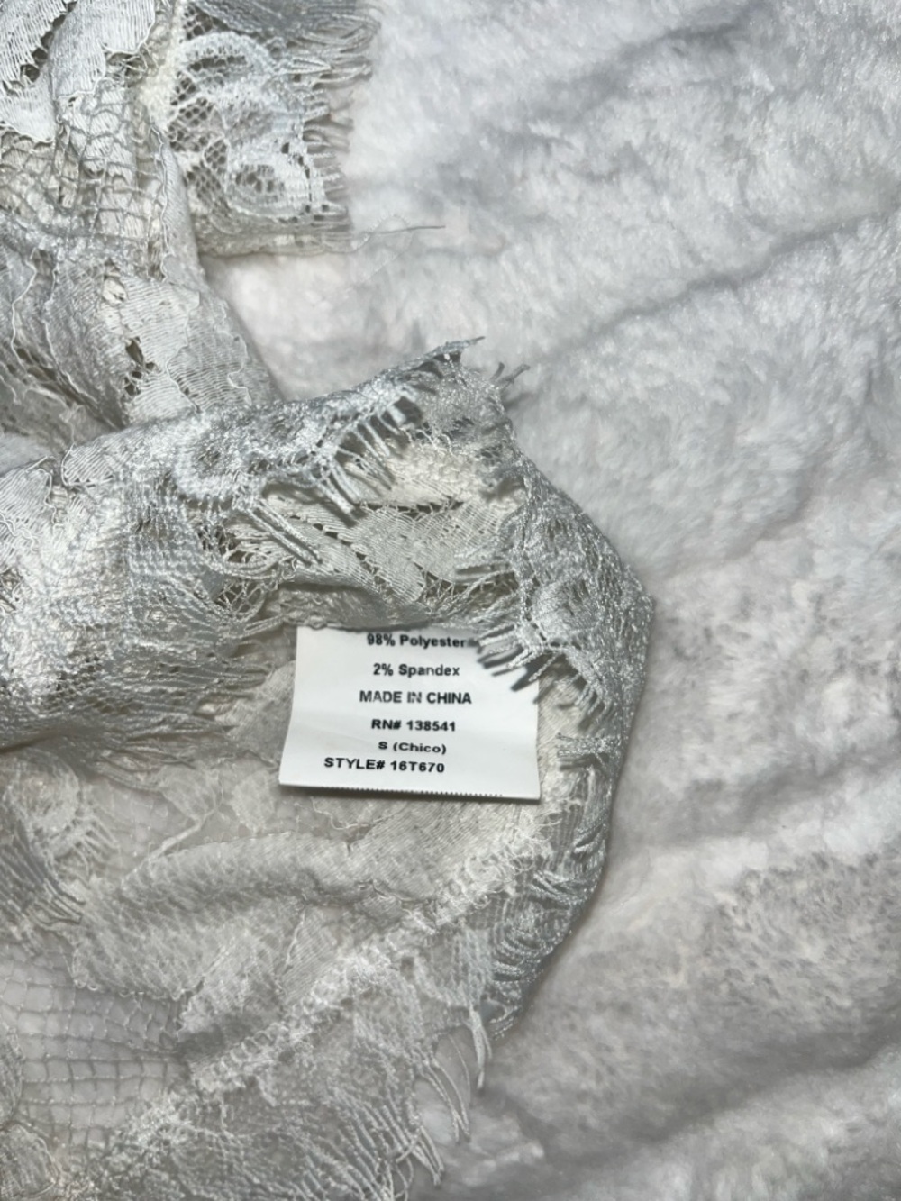 NWT Naked Wardrobe White Romantic Lace Statement Scalloped Hem Cropped Top S - Picture 5 of 7